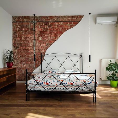Апартаменти Urban Cozy Retreat Приштина Екстер'єр фото