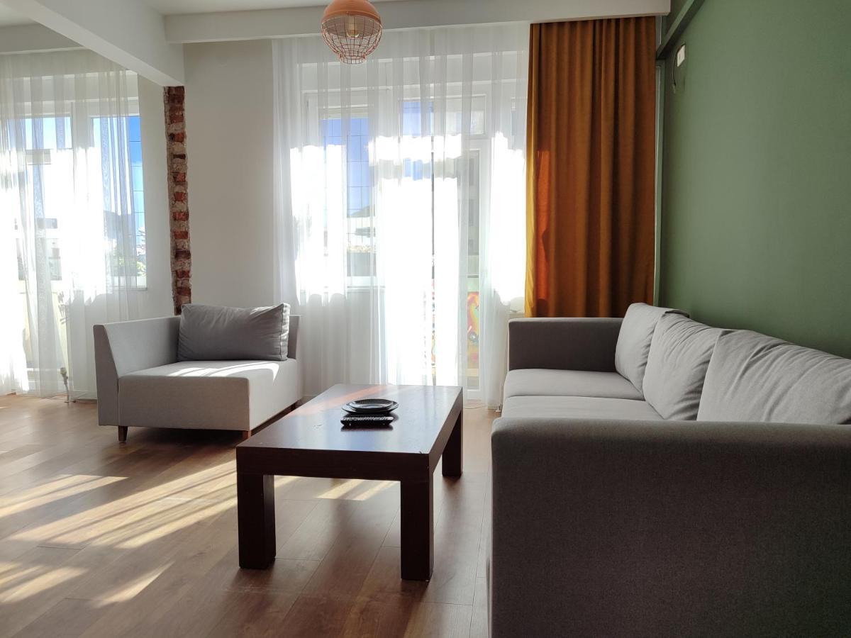 Апартаменти Urban Cozy Retreat Приштина Екстер'єр фото