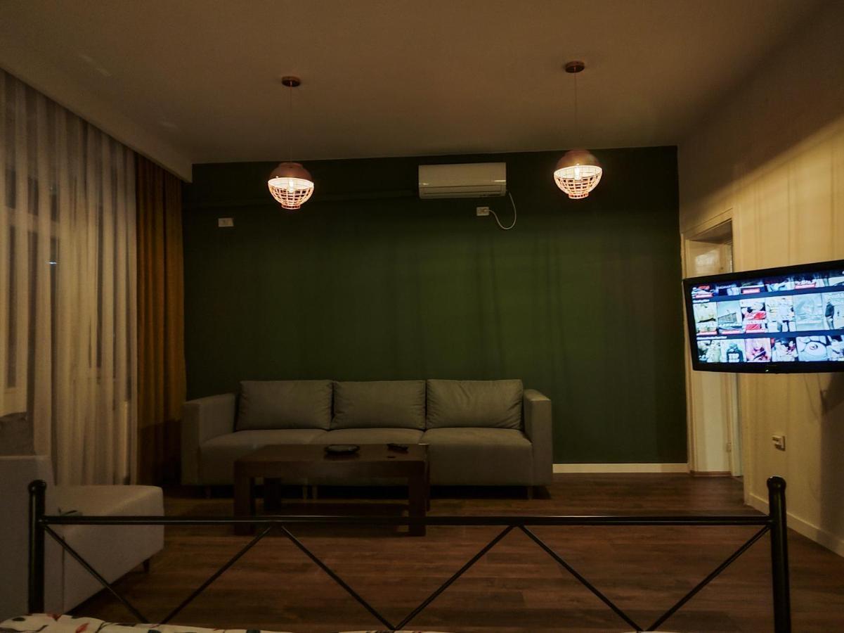Апартаменти Urban Cozy Retreat Приштина Екстер'єр фото