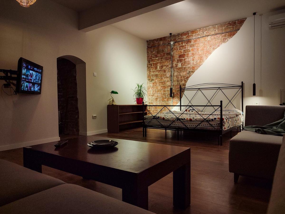 Апартаменти Urban Cozy Retreat Приштина Екстер'єр фото